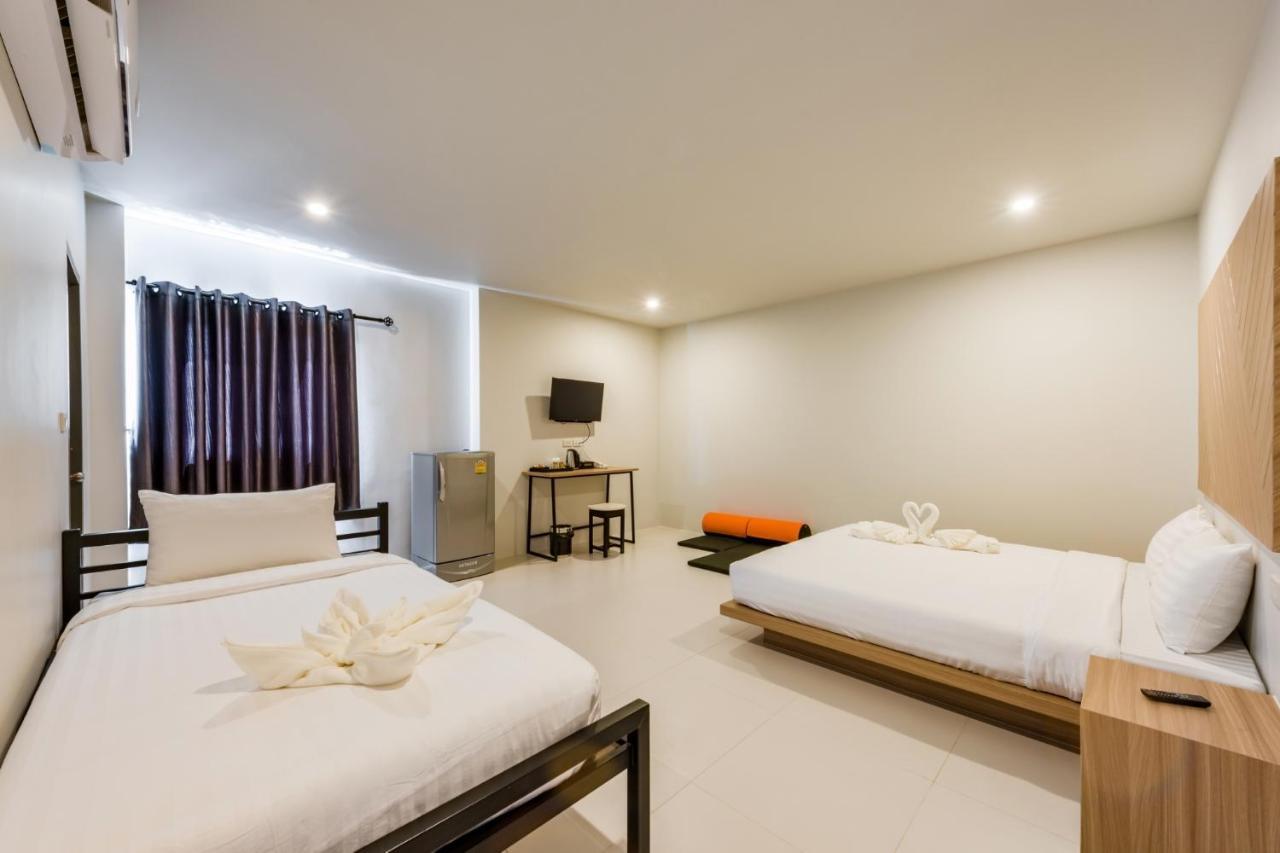 Phuket Marine Poshtel - Sha Plus Чалонг Экстерьер фото