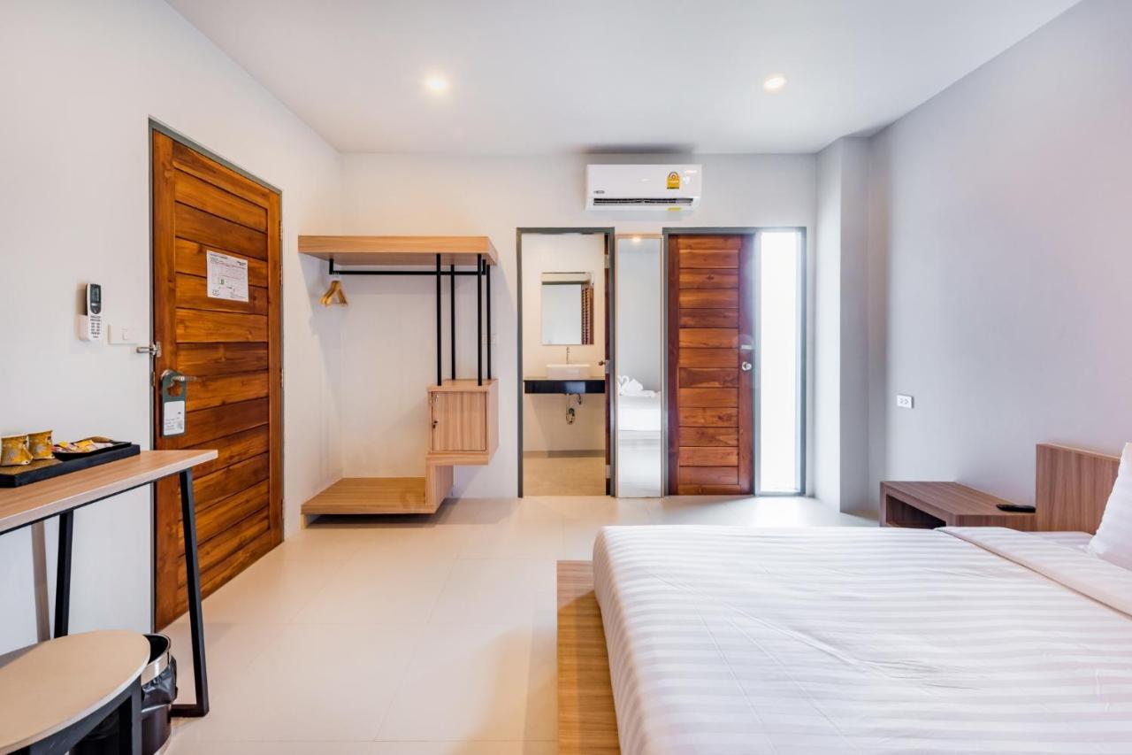 Phuket Marine Poshtel - Sha Plus Чалонг Экстерьер фото