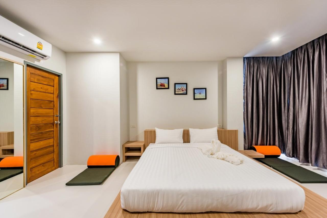 Phuket Marine Poshtel - Sha Plus Чалонг Экстерьер фото